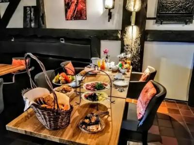 Burg Wassenberg - 11