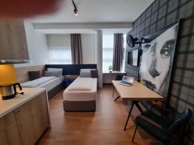 ArtANA Munich Airport - 24