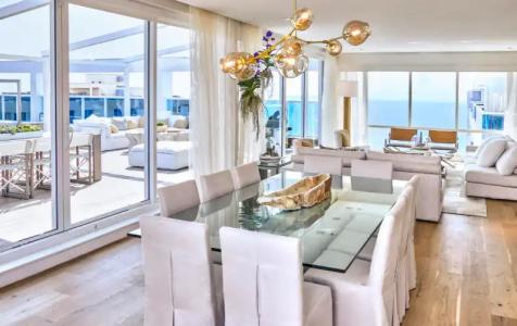 JUNIOR PRIVATE SUITE Unit located W South Beach - 52