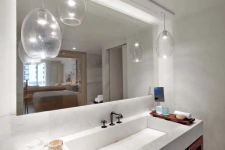 JUNIOR PRIVATE SUITE Unit located W South Beach - 16