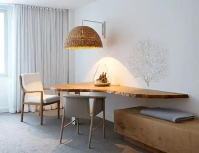 JUNIOR PRIVATE SUITE Unit located W South Beach - 63
