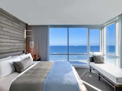 JUNIOR PRIVATE SUITE Unit located W South Beach - 85