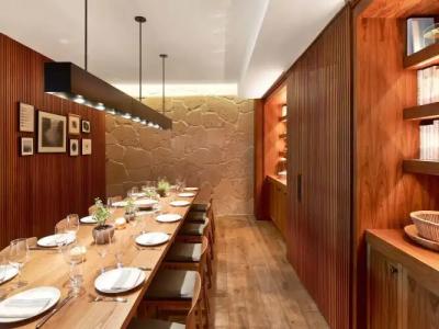 JUNIOR PRIVATE SUITE Unit located W South Beach - 18