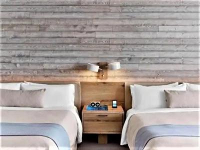 JUNIOR PRIVATE SUITE Unit located W South Beach - 36