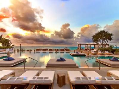 JUNIOR PRIVATE SUITE Unit located W South Beach - 23
