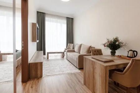 Mari Suites - 100