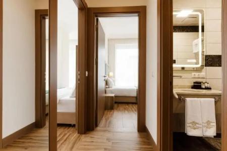 Mari Suites - 195
