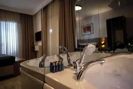 Mari Suites - 179