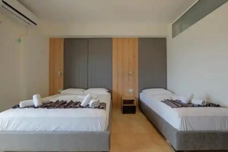 Esmerald Ksamil - 115