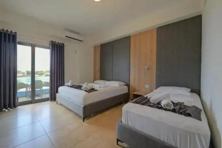 Esmerald Ksamil - 117