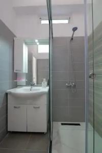 Esmerald Ksamil - 122