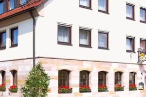 BLÖDEL Gasthof Grüner Baum Mini-hotel, Nurnberg