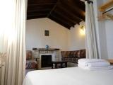 Standard Quadruple room with garden view