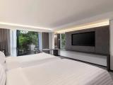 Deluxe Double room with pool view