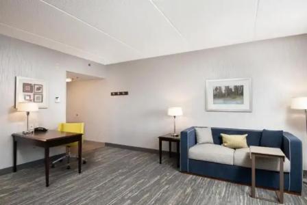 Hampton Inn & Suites by Hilton Barrie - 47