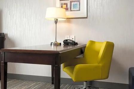 Hampton Inn & Suites by Hilton Barrie - 44