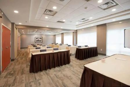 Hampton Inn & Suites by Hilton Barrie - 16