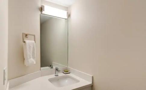 The Juniper & Bistro - 8