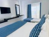 Superior Swim Up Triple room