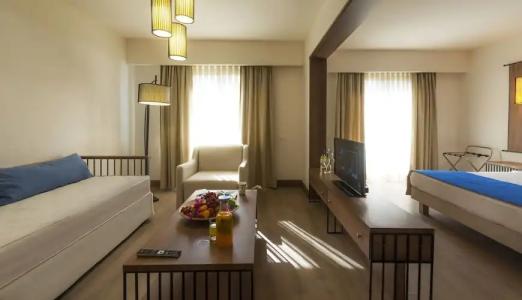 LIV by Bellazure - 96