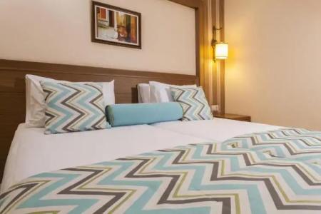 Iz Flower Side Beach - 117