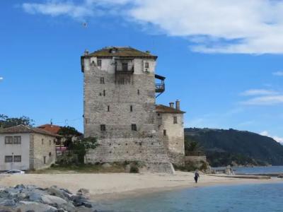 Athos Guest House Pansion - 9