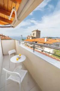 Athos Guest House Pansion - 63