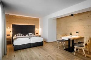 Hotel Arkadia - "Adults Only", Corvara