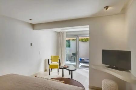 Kouros Art (Adults Only) - 111