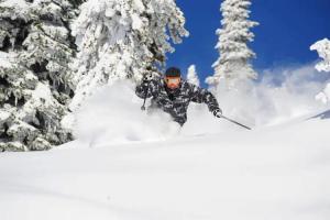 Stonebridge Lodge, Kelowna