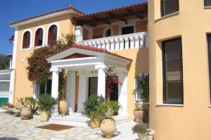 Matilda Hotel, Vasilikos