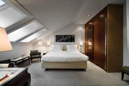 UNAHOTELS Cusani Milano - 8