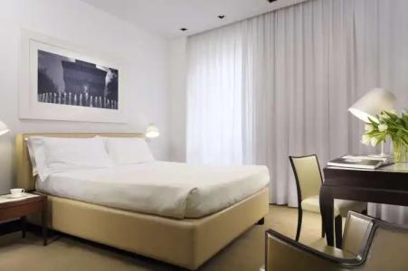 UNAHOTELS Cusani Milano - 6