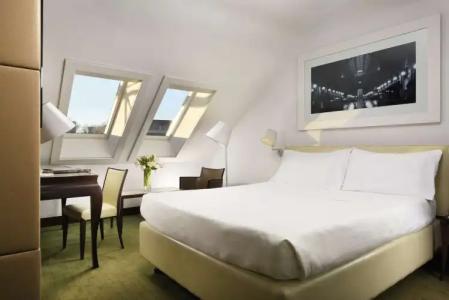 UNAHOTELS Cusani Milano - 4