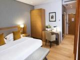 Connecting room