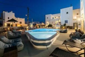 Liana Beach Hotel & Spa