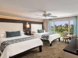 Standard Quadruple room with partial ocean view