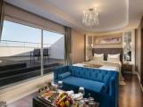 1 Bedroom Deluxe Building Double Suite