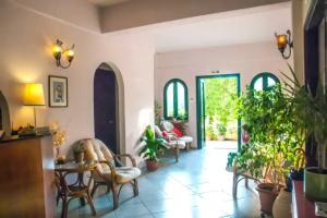 Agios Gordios - Hotels Agios Gordios - Hotels