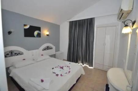 Sincerity Apart - 40