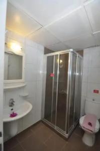 Sincerity Apart - 51