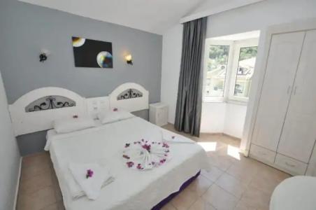 Sincerity Apart - 34