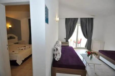 Sincerity Apart - 42