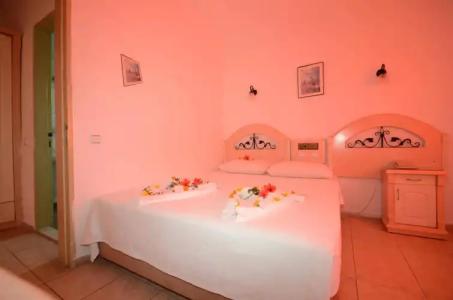 Sincerity Apart - 23