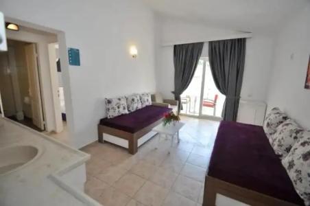 Sincerity Apart - 45