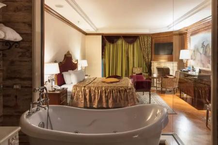 Xheko Imperial Luxury Boutique - 11