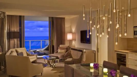 The St Regis Bal Harbour Resort - 8