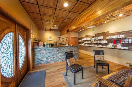 Icicle Village Resort - 12