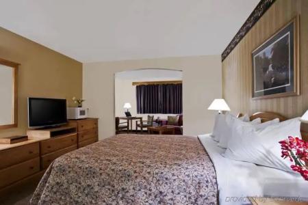 Icicle Village Resort - 1