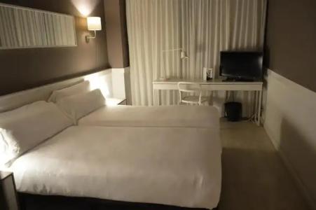 Melia Barcelona Sky 4* Sup - 37